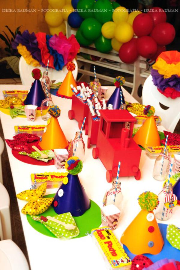 Circus themed birthday party via Kara's Party IDeas KarasPartyIdeas.com