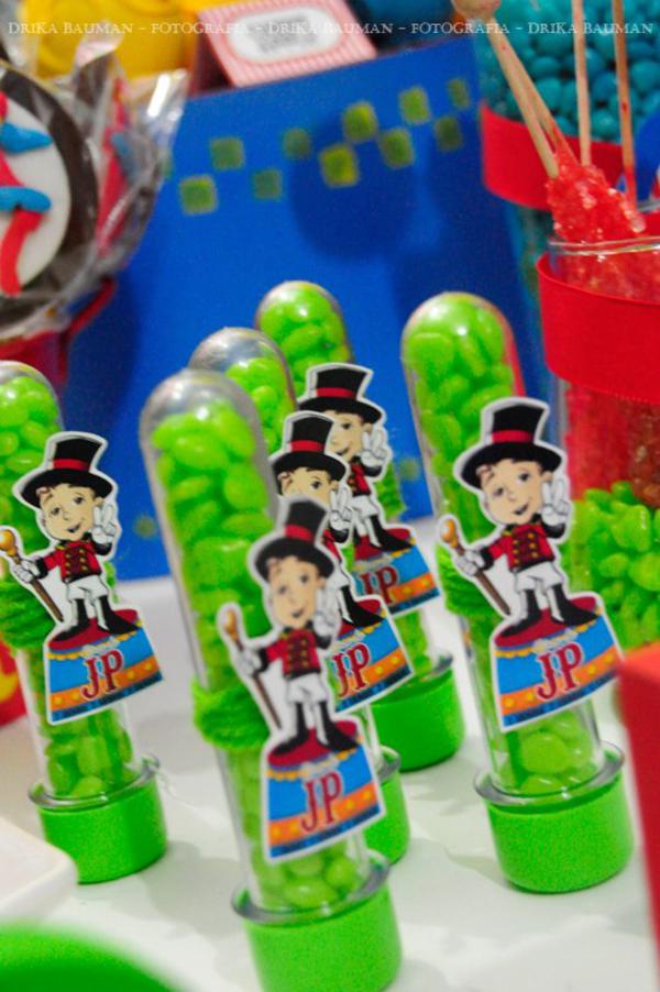 Circus themed birthday party via Kara's Party IDeas KarasPartyIdeas.com