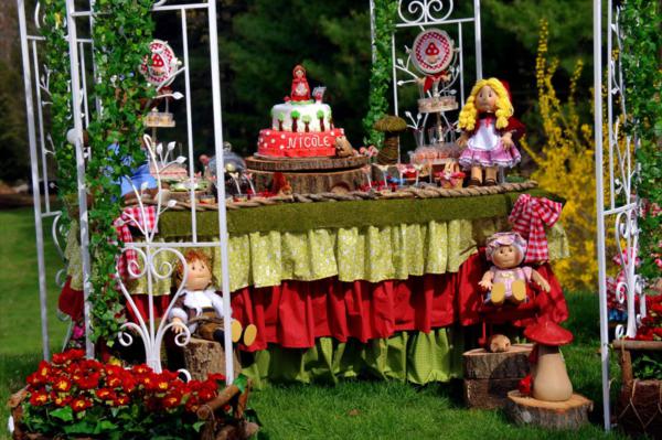 Little Red Riding Hood Party via Kara's Party Ideas | KarasPartyIdeas.com #little #red #riding #hood #party #ideas (35) Little Red Riding Hood Party via Kara's Party Ideas | KarasPartyIdeas.com #little #red #riding #hood #party #ideas (35)