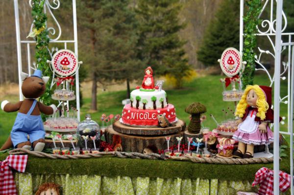Little Red Riding Hood Party via Kara's Party Ideas | KarasPartyIdeas.com #little #red #riding #hood #party #ideas (17) Little Red Riding Hood Party via Kara's Party Ideas | KarasPartyIdeas.com #little #red #riding #hood #party #ideas (17)