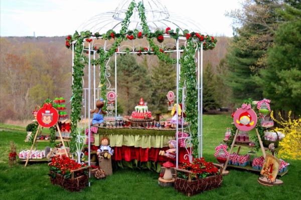 Little Red Riding Hood Party via Kara's Party Ideas | KarasPartyIdeas.com #little #red #riding #hood #party #ideas (11) Little Red Riding Hood Party via Kara's Party Ideas | KarasPartyIdeas.com #little #red #riding #hood #party #ideas (11)
